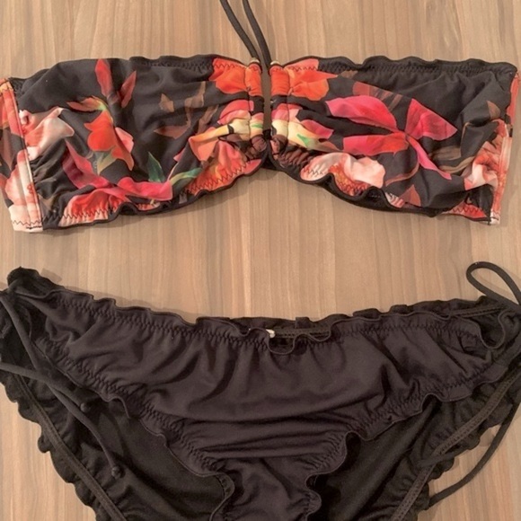 Dolores Cortes size M bikini - Picture 2 of 15
